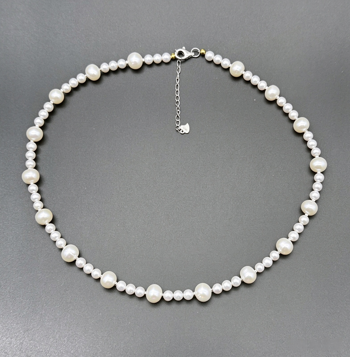 Graduated White Pearl & Sterling Silver Necklace 41cm