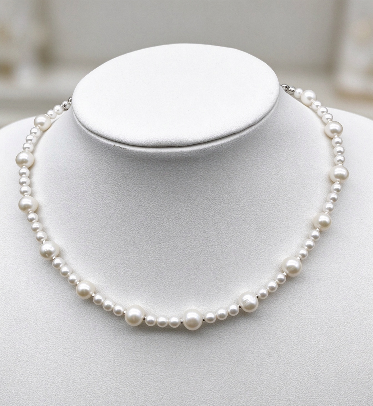 Graduated White Pearl & Sterling Silver Necklace 41cm