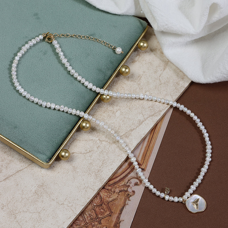 Shell Fishtail Pendant Xiaomi Pearl Choker Necklace – Gold-Plated Copper