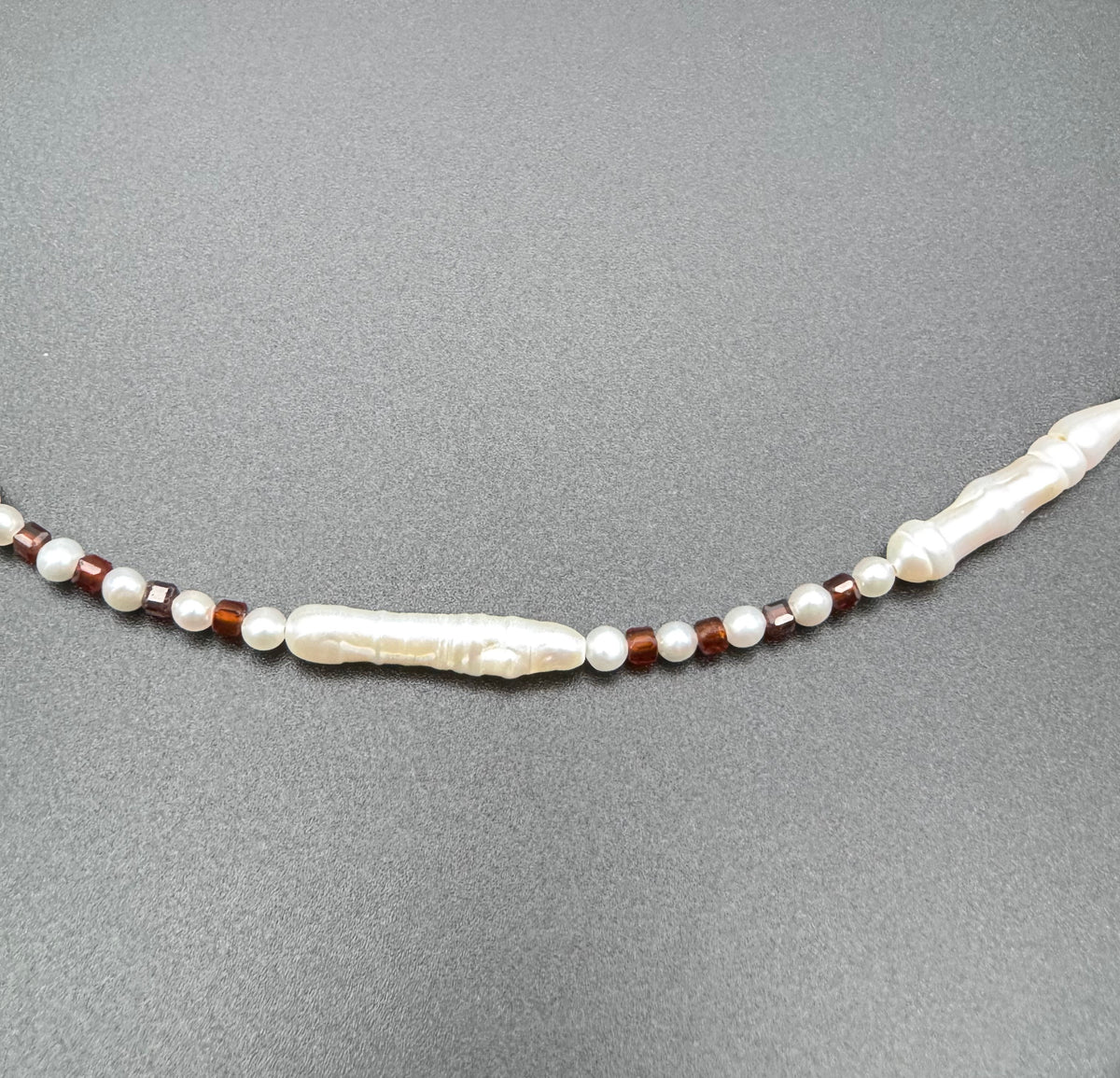 Pearl Garnet & Baroque Twist Bead Necklace Gold-Plated 45cm