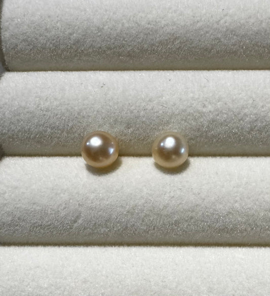 Button Pearl Stud Earrings – 6mm Freshwater Pearl