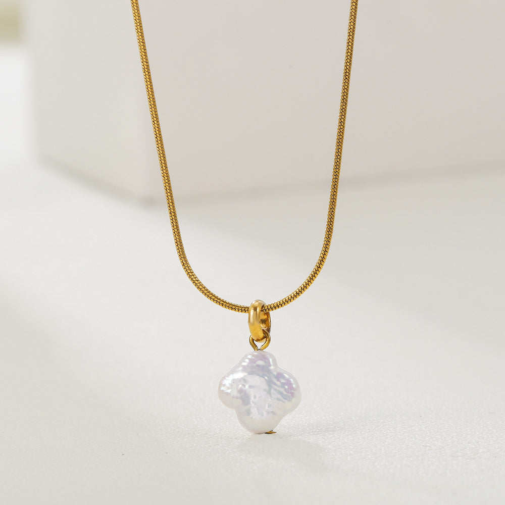 Unique Pearl Necklace