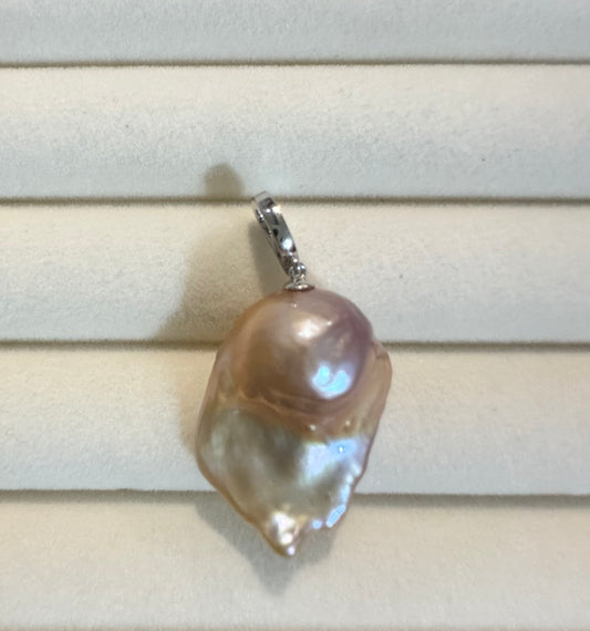 Fishtail Baroque Pearl Pendant