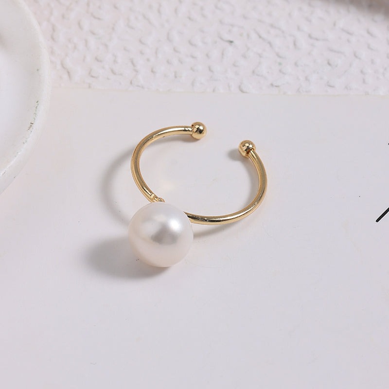 Classic Solitaire Pearl Ring