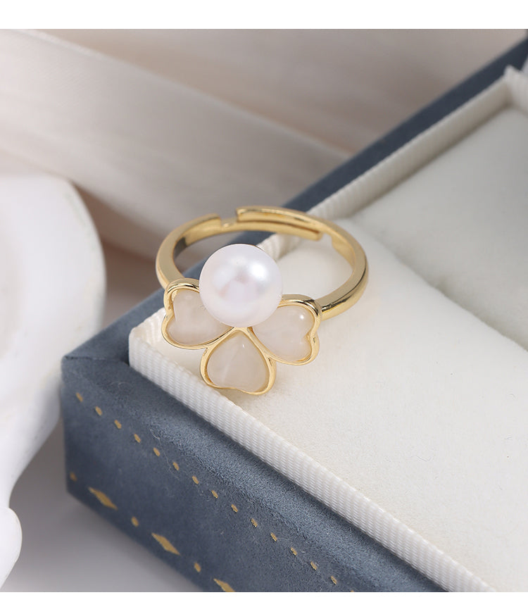 Three Leaf Pearl Clover Ring
